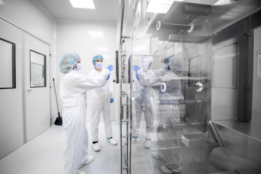 female scientists employees